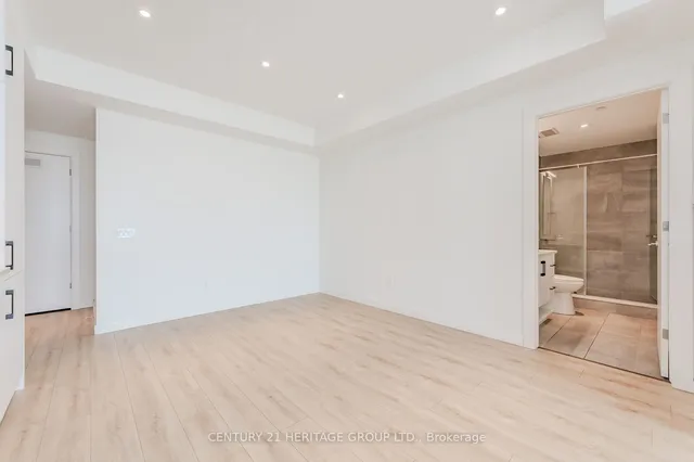 Additional image 16 of 741 King St Unit 703