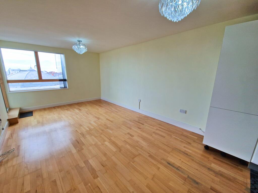 Additional image 5 of ESPLANADE HOUSE, THE ESPLANADE, PORTHCAWL, CF36 3YE