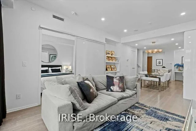 Additional image 15 of 1 Bloor St Unit 506