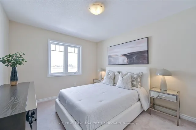 Additional image 23 of 1176 Duignan Cres