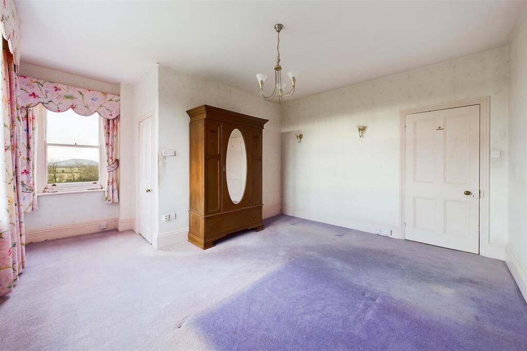 Additional image 24 of DETACHED | UPDATING | BADGWORTH