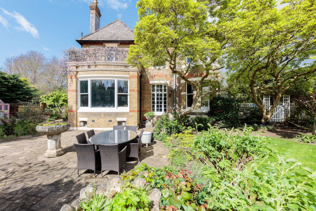 Additional image 31 of Beckenham Grove, Bromley, BR2 0JN