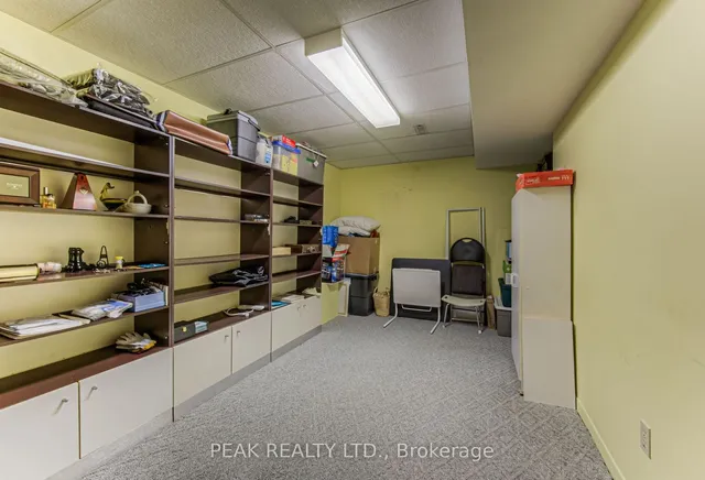 Additional image 30 of 93 Uxbridge Cres