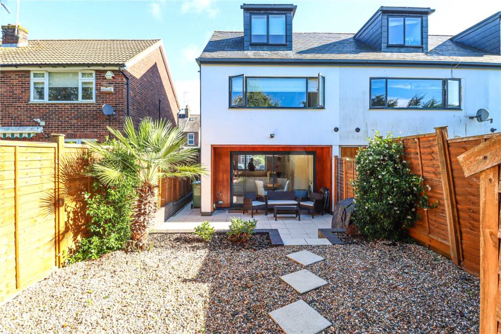 Additional image 17 of Kingcroft Road, Harpenden, Hertfordshire, AL5