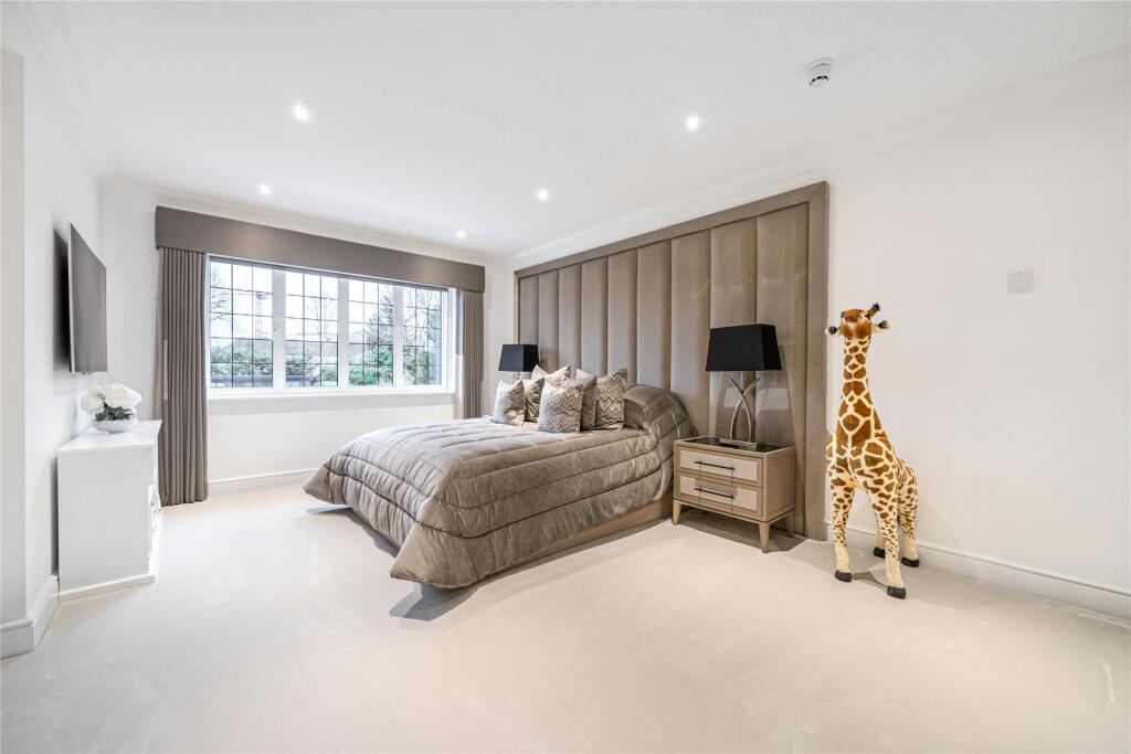 Additional image 27 of Meadow Way, Farnborough Park