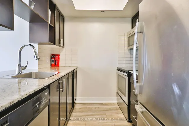 Additional image 10 of 6 Eva Rd Unit 1807