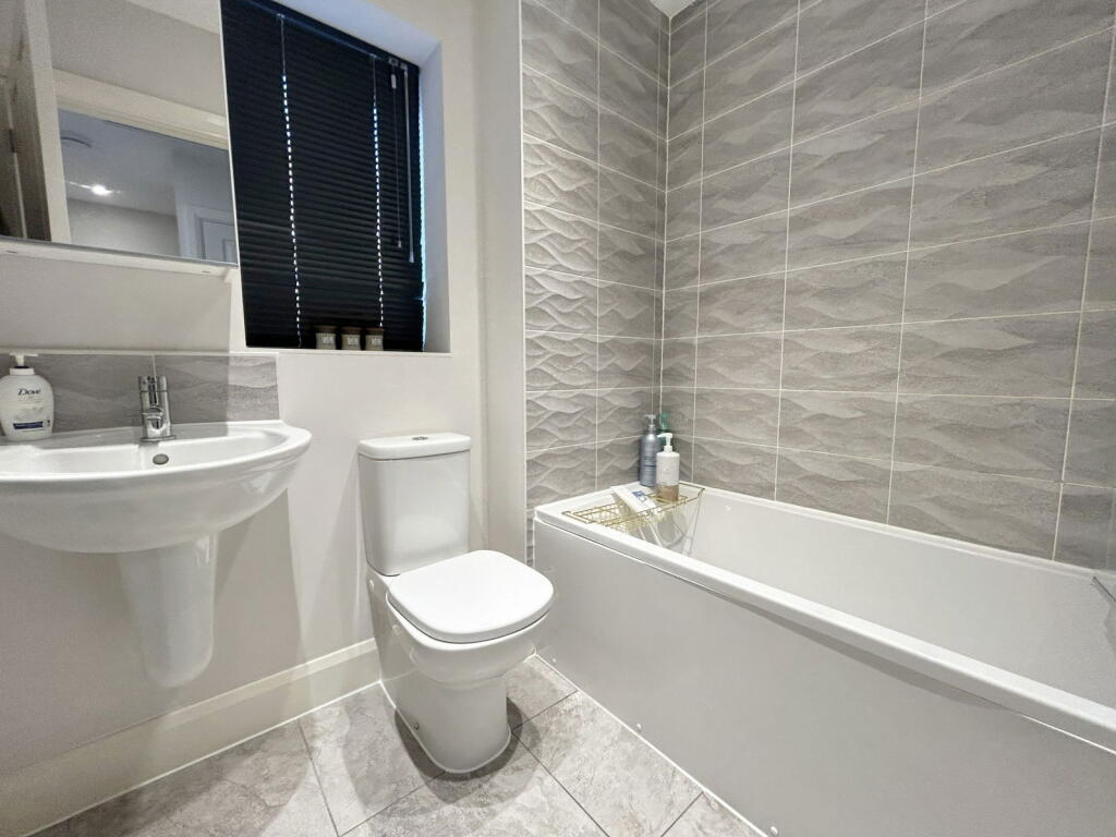 Additional image 11 of Victoria Crescent, Shirley