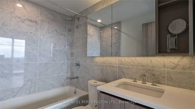 Additional image 18 of 95 Mcmahon Dr Unit 3303