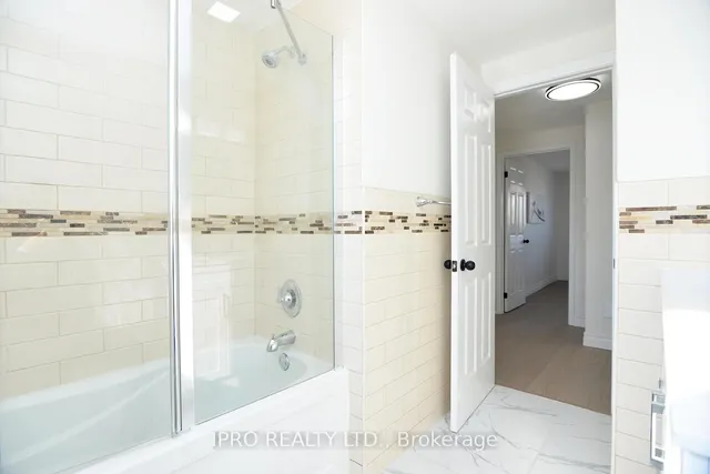 Additional image 36 of 14 Paramount Pl