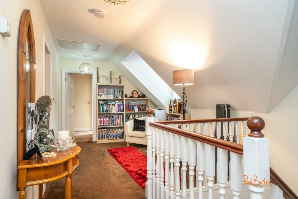 Additional image 20 of Park Street Lane, Park Street, St. Albans