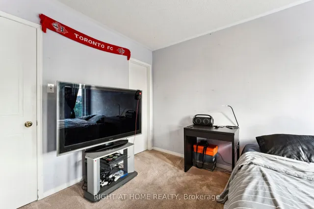 Additional image 27 of 108 Goldenlight Circ