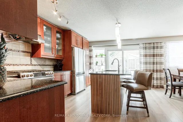 Additional image 11 of 1373 Harmsworth Sq