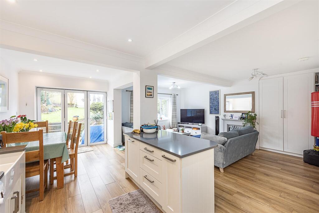 Additional image 4 of Park Rise, Harpenden