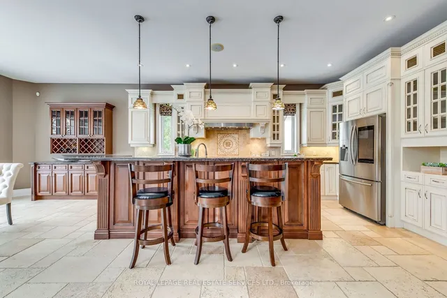 Additional image 17 of 3341 Lakeshore Rd