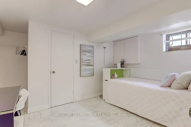 Additional image 37 of 223 Willowdale Ave