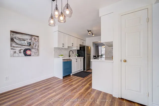 Additional image 12 of 21 Hallen Rd