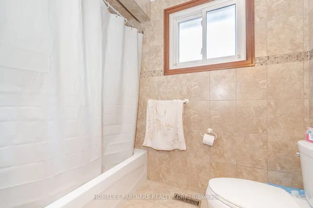 Additional image 27 of 60 Larchmere Ave