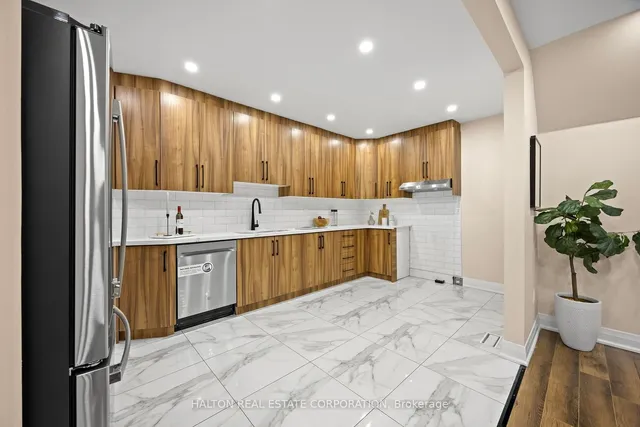 Additional image 10 of 78 Portland St