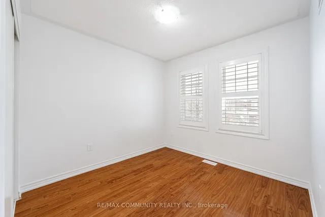 Additional image 25 of 5 Brilliant Crt