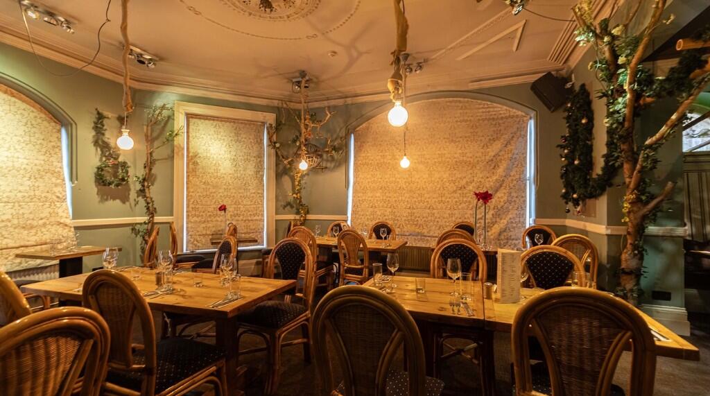 Additional image 5 of The Ox, Commercial Road, Poole, Dorset, BH14