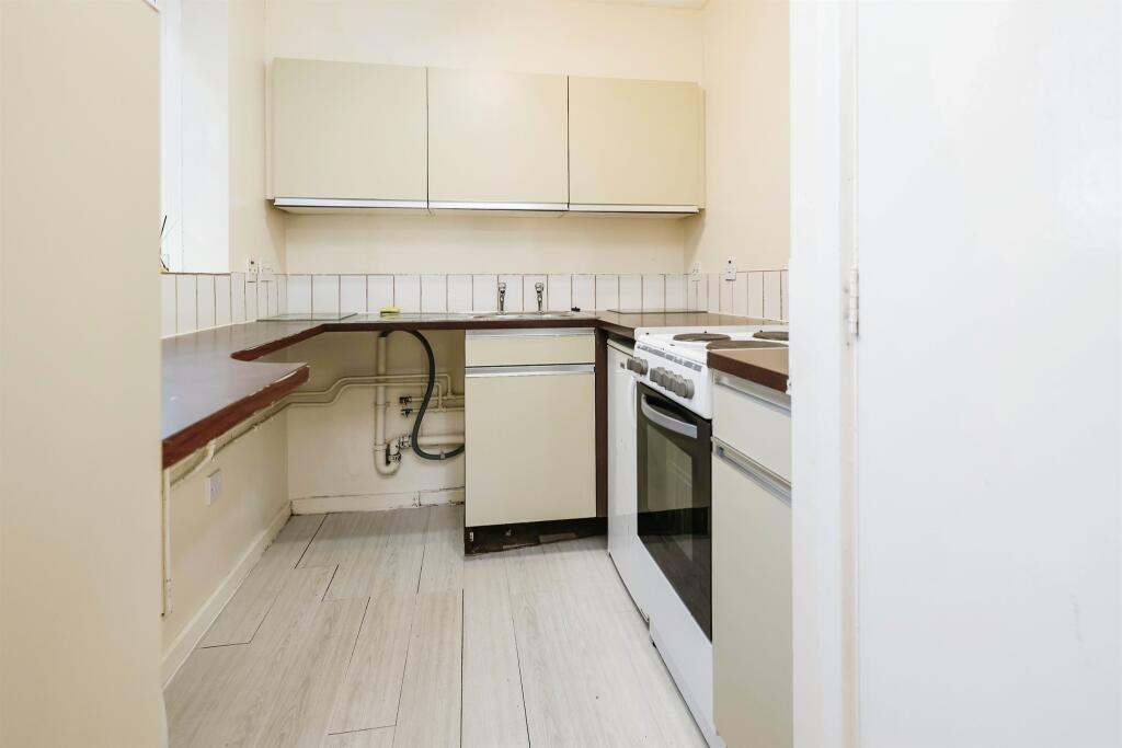 Additional image 13 of Swan Gardens, BIRMINGHAM