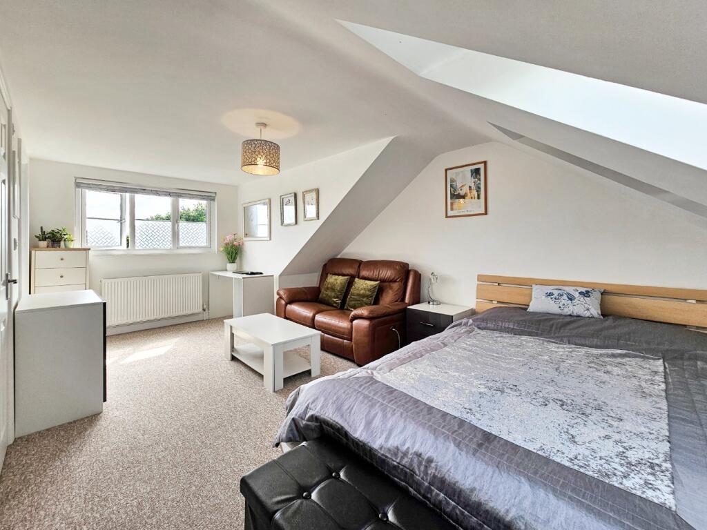 Additional image 15 of Grafton Drive, Highfields Caldecote