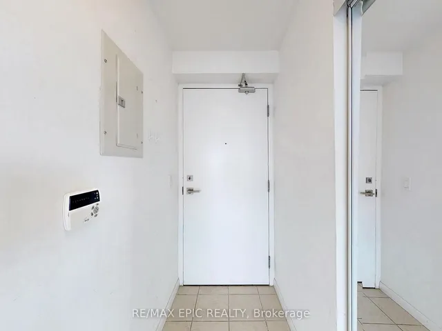 Additional image 37 of 832 Bay St Unit 3208