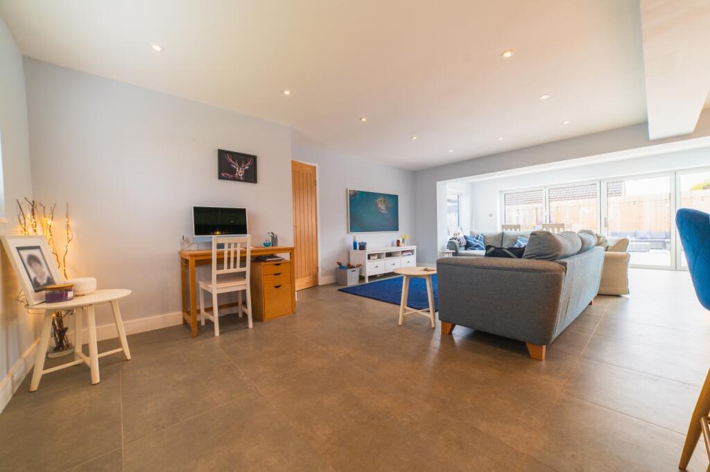 Additional image 21 of Cog Road, Sully, Penarth