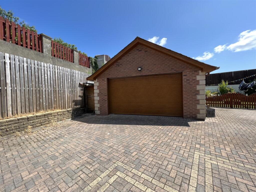 Additional image 19 of Well Place, Aberdare
