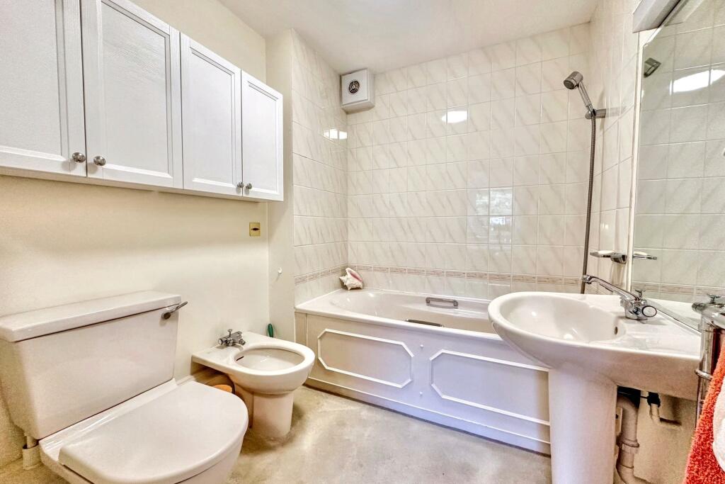 Additional image 5 of Canford Cliffs