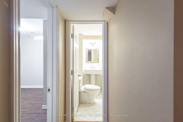 Additional image 34 of 2290 Devon Rd