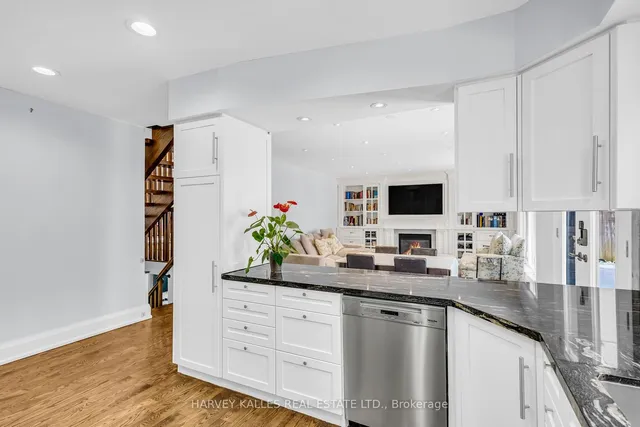 Additional image 25 of 440 Glengarry Ave