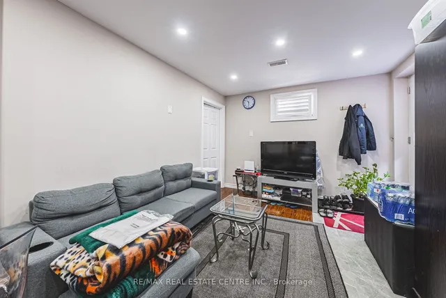 Additional image 18 of 14 Belmont Dr