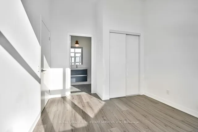 Additional image 12 of 405 Dundas St Unit 101