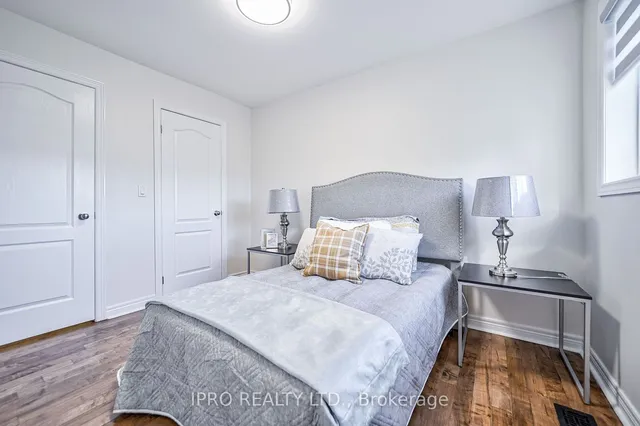 Additional image 23 of 310 Aylesworth Ave