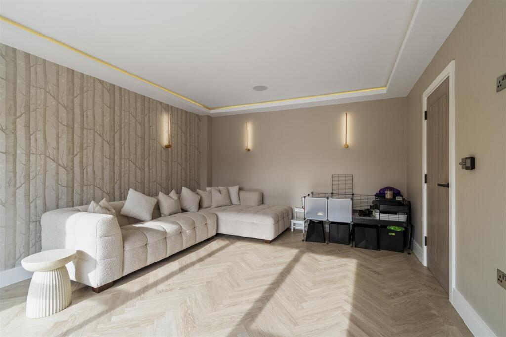 Additional image 4 of The Grove, Hampton-In-Arden, Solihull