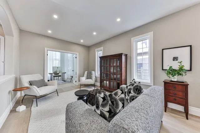 Additional image 7 of 2557 ARMOUR Cres