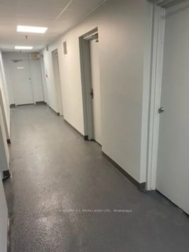 Additional image 27 of 4060 Lawrence Ave Unit 111