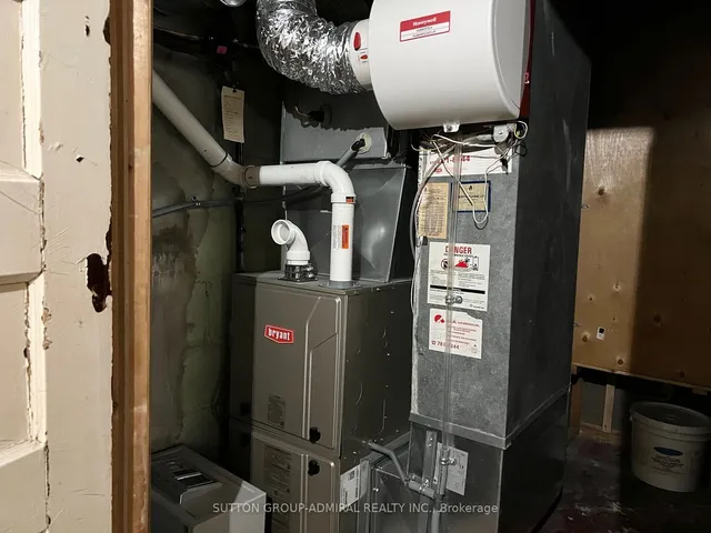 Additional image 19 of 77 Chamberlain Ave