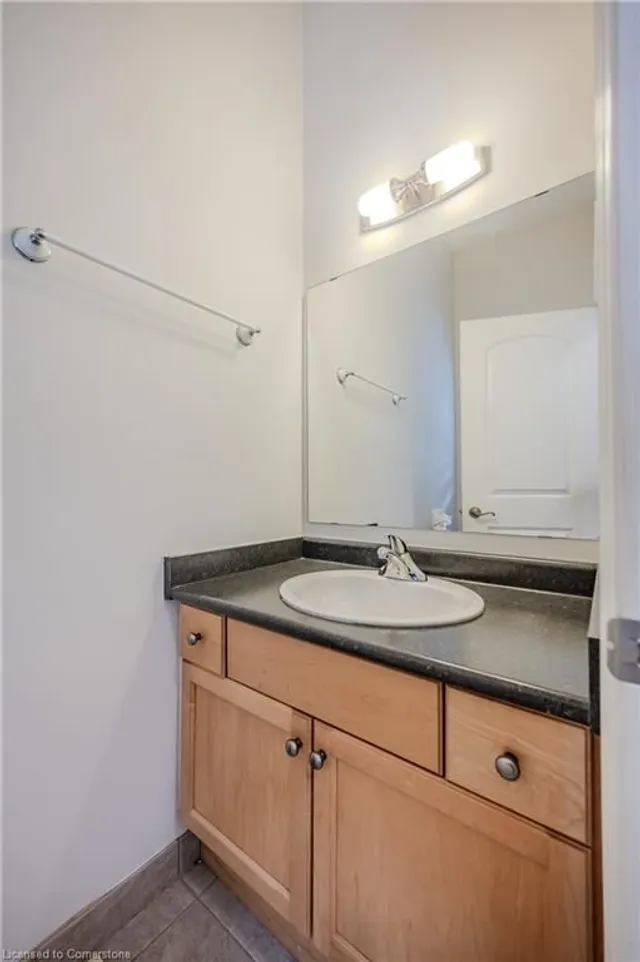 Additional image 8 of 76 Woolwich St Unit 7