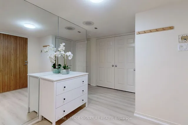 Additional image 17 of 360 Bloor St Unit 1107