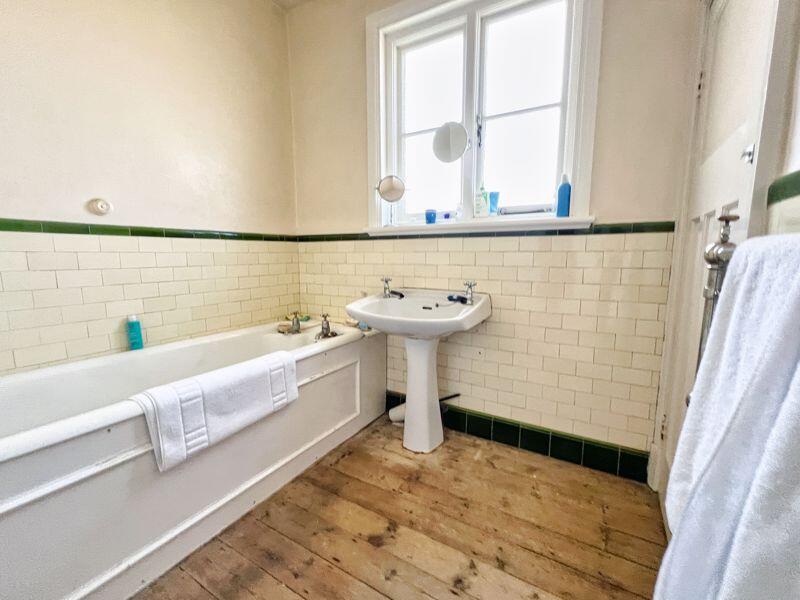 Additional image 10 of 68 Coity Road, Bridgend, CF31 1LT