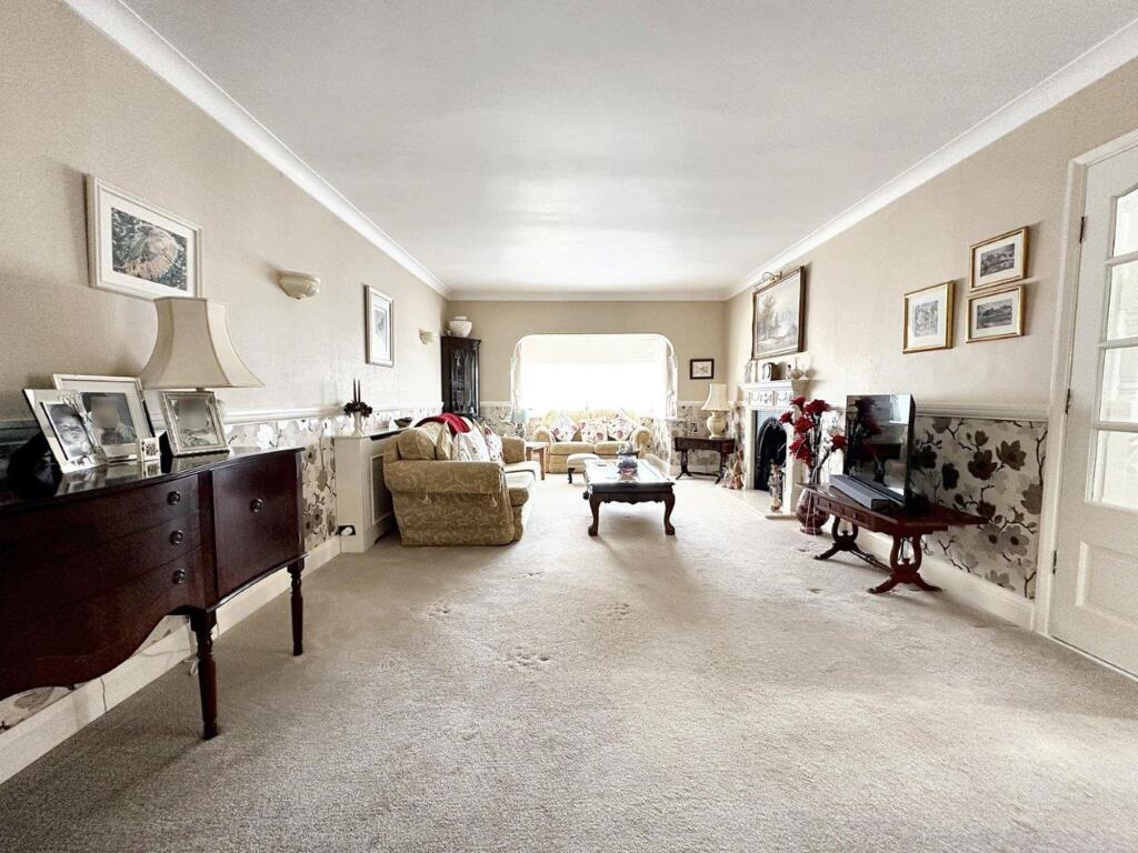 Additional image 10 of Bramber Avenue, Peacehaven, BN10 8HR