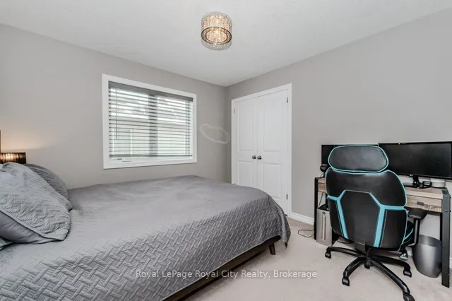 Additional image 19 of 213 Tremaine Cres