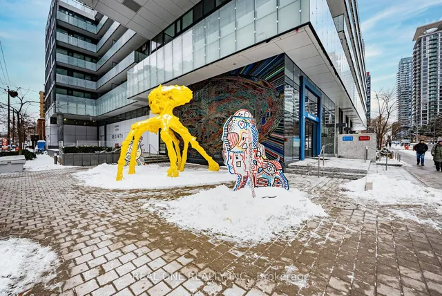 Additional image 3 of 161 Roehampton Ave Unit 2902