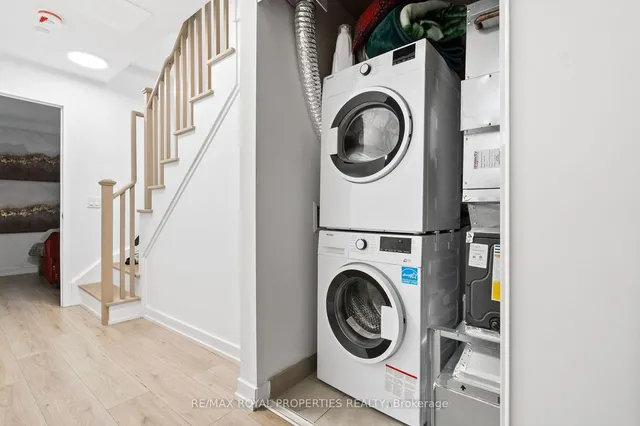 Additional image 30 of 264 Finch Ave Unit 11