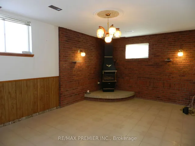 Additional image 15 of 5 Stong Crt