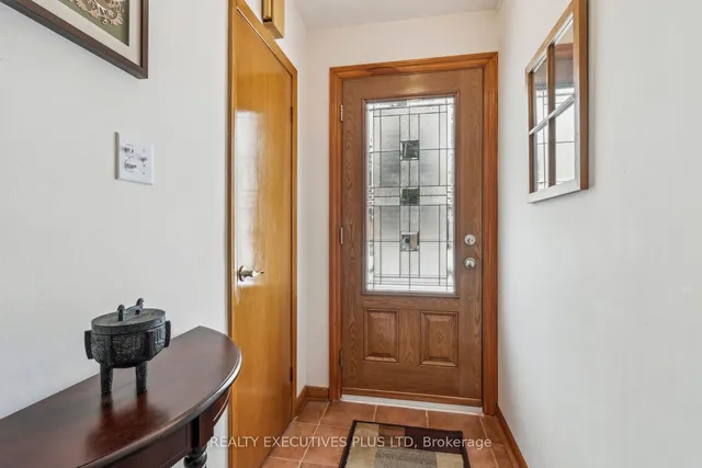 Additional image 2 of 31 Guiness Ave