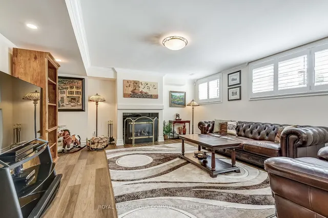 Additional image 36 of 1641 Allan Cres Cres