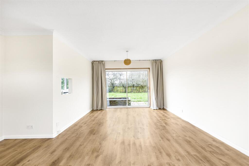 Additional image 20 of Detached House in Corner Plot